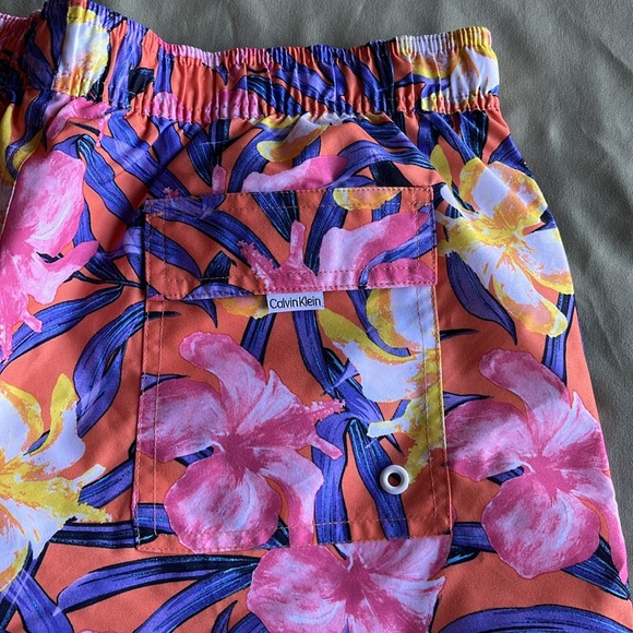 Calvin Klein Men’s Swim Trunks - Picture 5 of 6